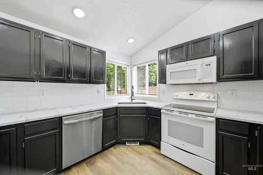 4766 N Bruxelles Dr, Boise, ID 83704 - #2