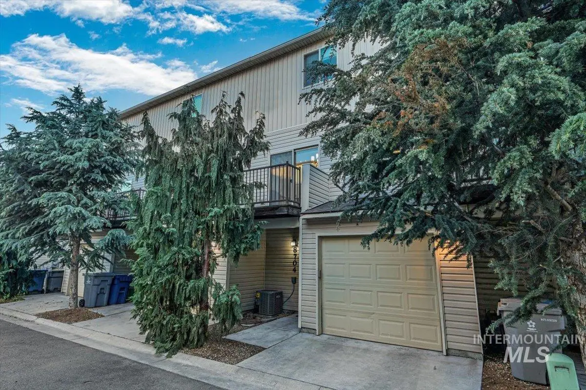 8704 W Pine Valley Ln, Boise, ID 83709 - #1
