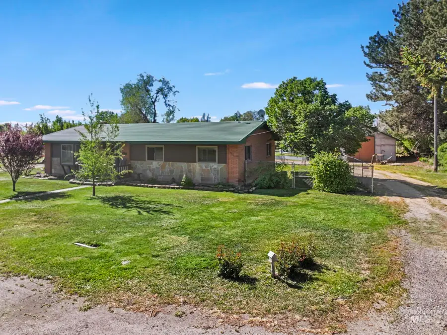 1617 9th Ave E, Gooding, ID 83330 - #2