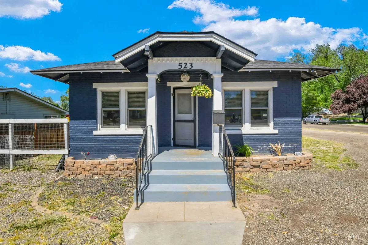523 16th Ave N, Nampa, ID 83687 - #1