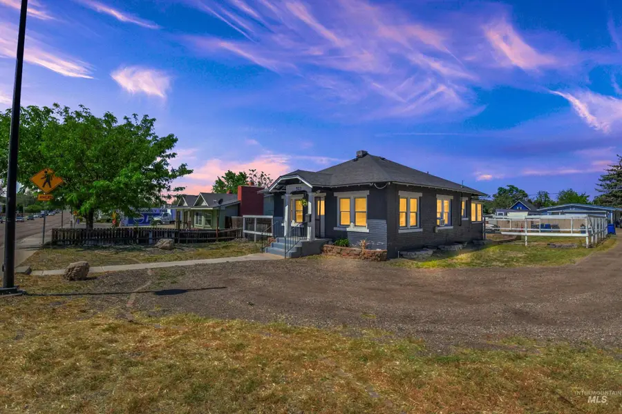 523 16th Ave N, Nampa, ID 83687 - #2