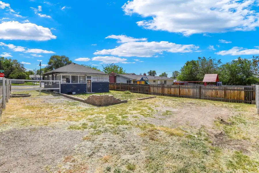 523 16th Ave N, Nampa, ID 83687 - #3