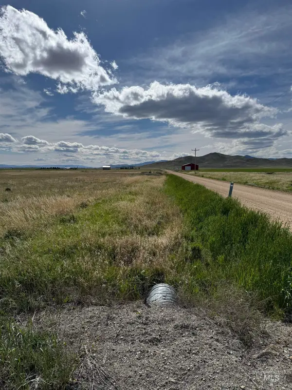217 W 300 N, Fairfield, ID 83327