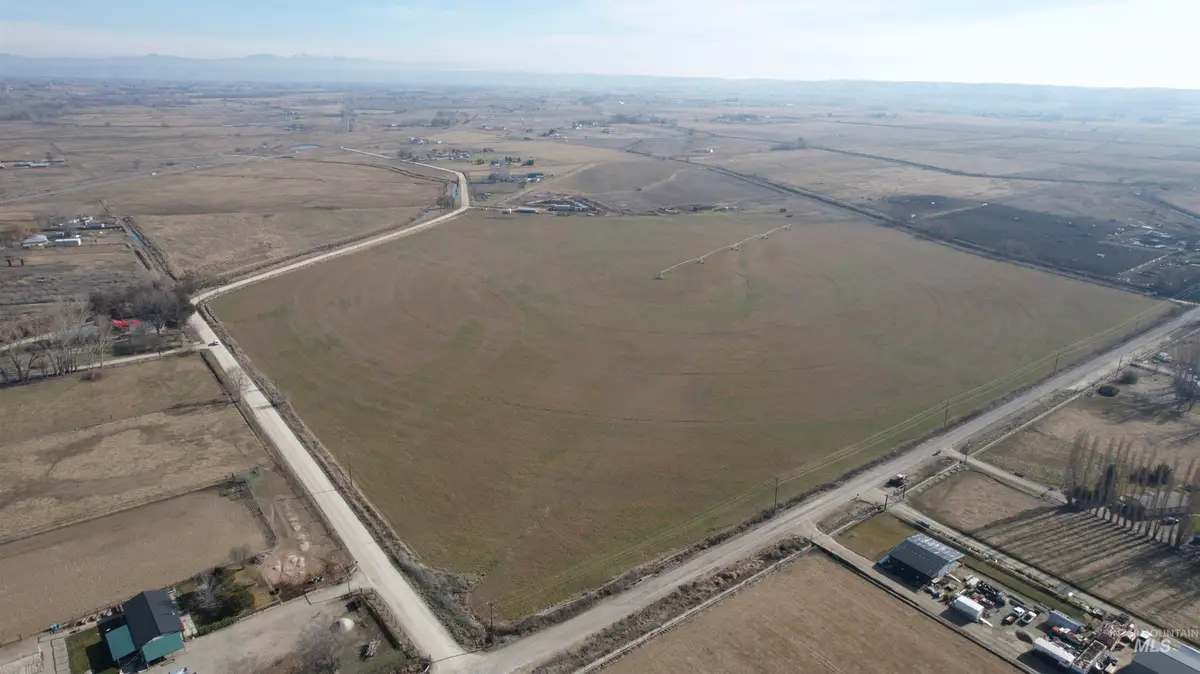9449 Brill Rd, Emmett, ID 83617 - #1
