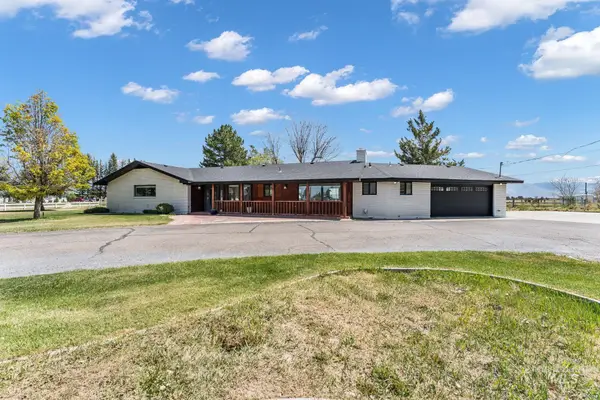 223 S Hwy 27, Burley, ID 83318