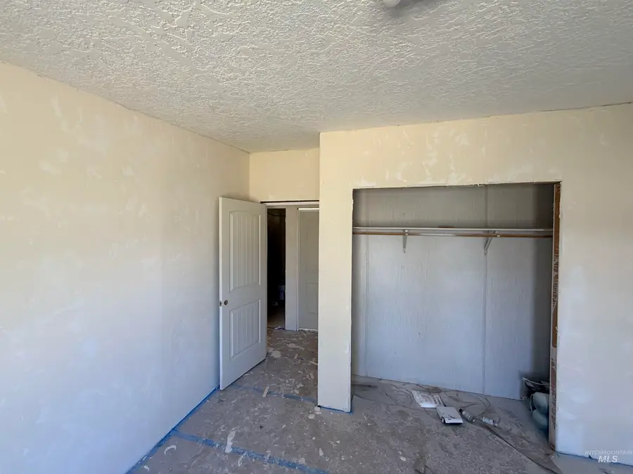 15311 Lake Shore Dr., Caldwell, ID 83607 - #3