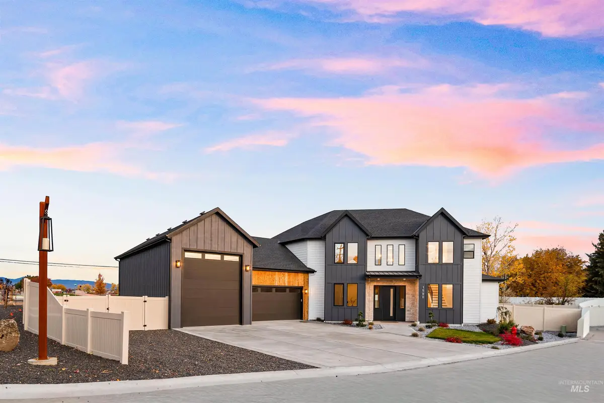 1590 N Watershed Ln, Star, ID 83669 - #1