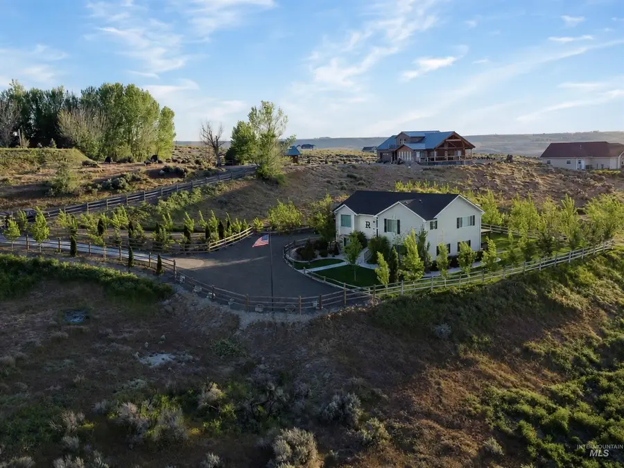 4525 Snake River Mesa Rd, Buhl, ID 83316 - #2