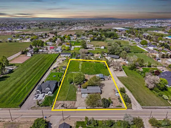 21 N Pit Lane, Nampa, ID 83687
