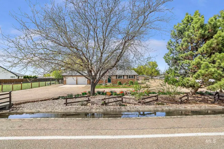 21 N Pit Lane, Nampa, ID 83687 - #3