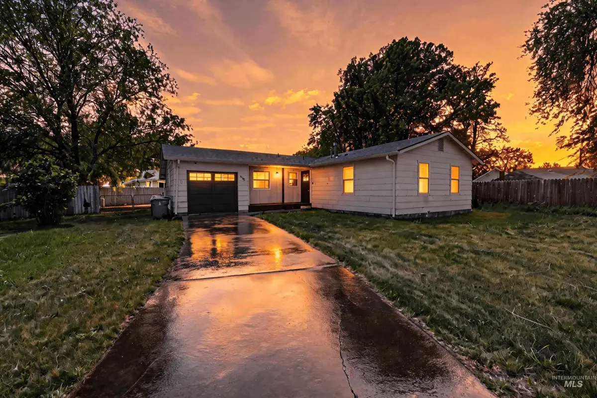 702 18th Ave. N, Nampa, ID 83687 - #1