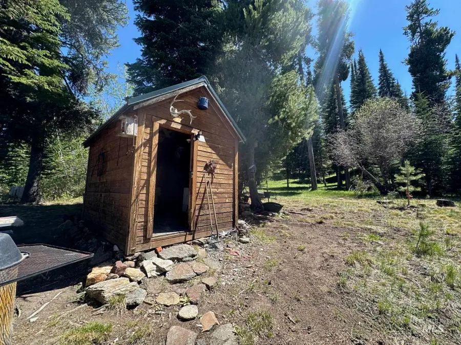 509 Deadline Rd. Cabin #2 South Hills, Hansen, ID 83301 - #3