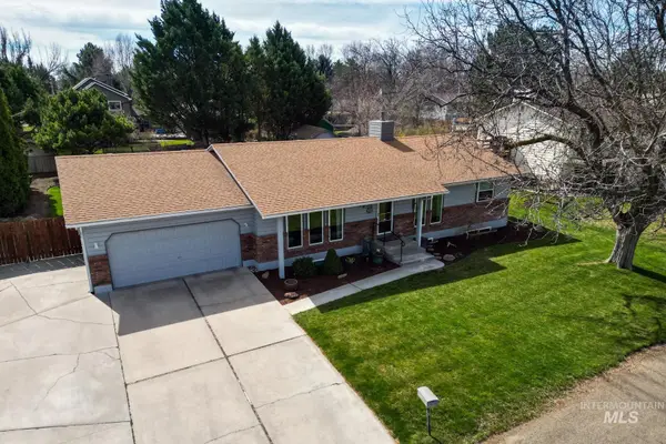 525 Donna Drive, Nampa, ID 83686