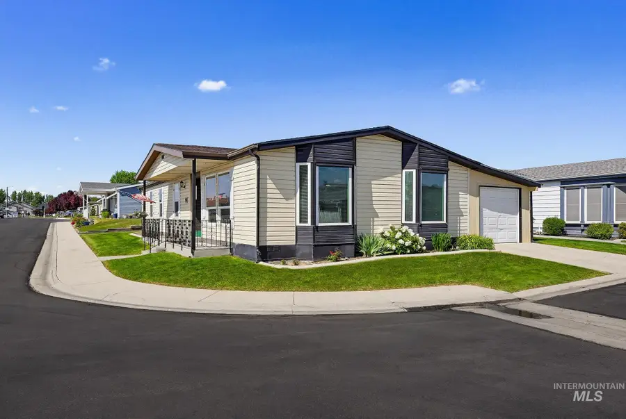 1907 W Flamingo Ave #UNIT 90, Nampa, ID 83651 - #3