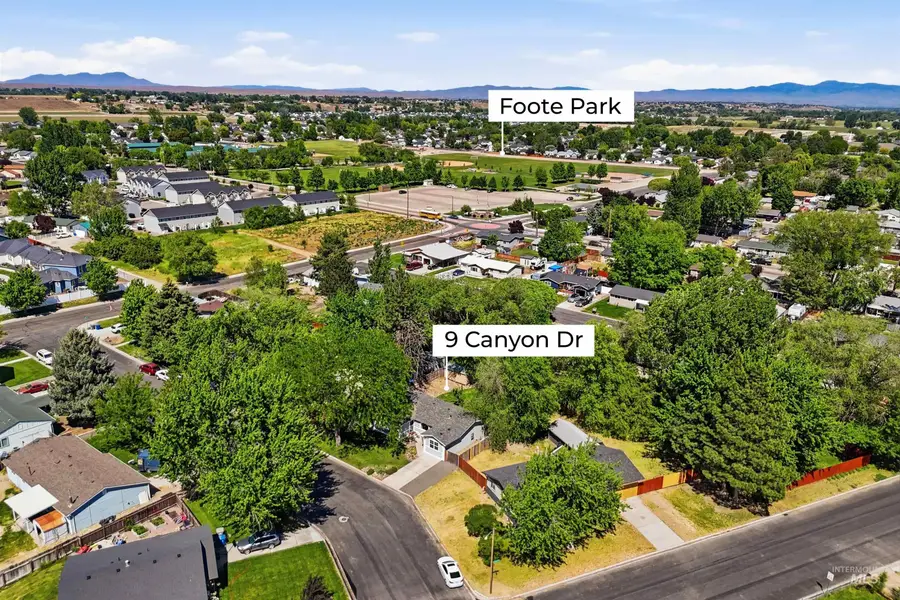 9 S Canyon Dr, Middleton, ID 83644 - #2
