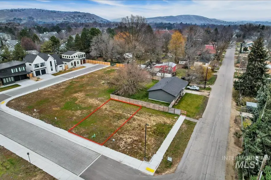 3018 N Water Run, Boise, ID 83703 - #2