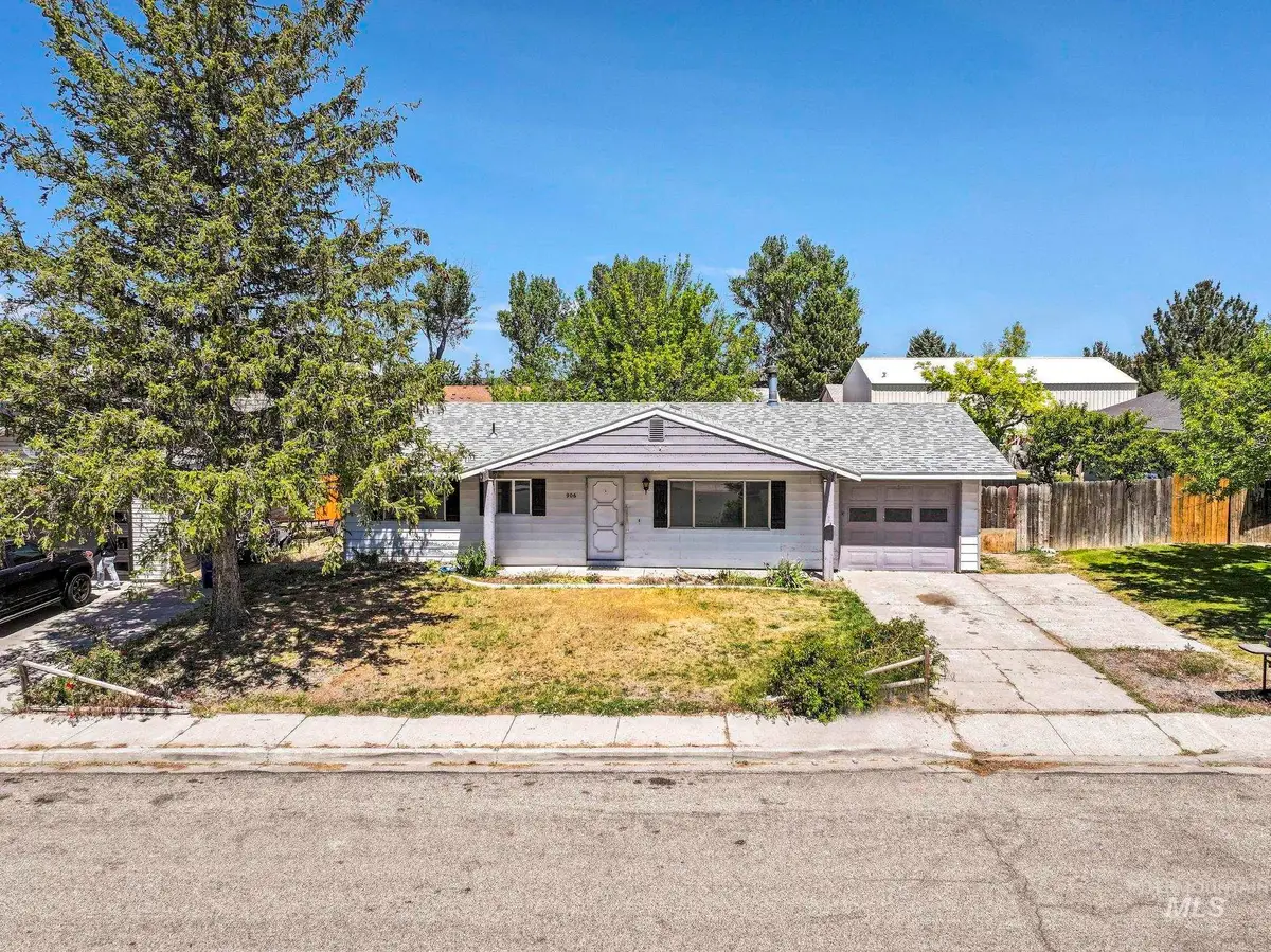 906 19th Avenue East, Jerome, ID 83338 - #1