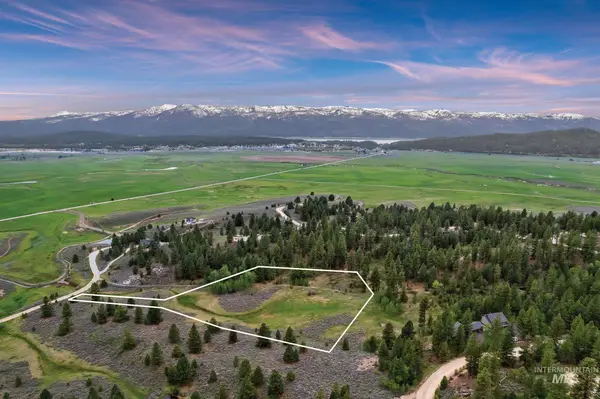6 Maria Kalea St, Cascade, ID 83611