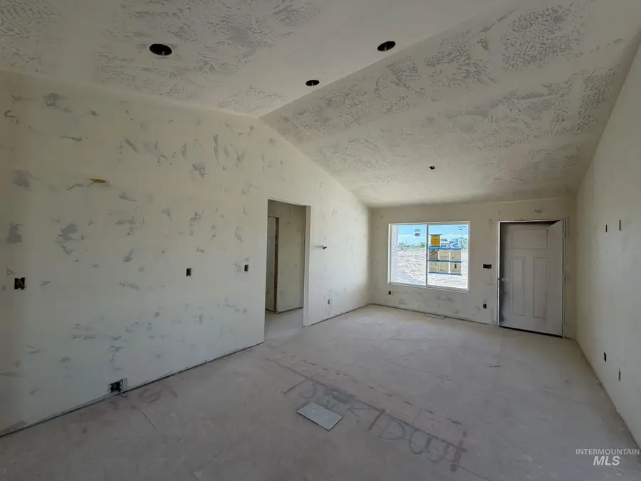 158 W 100 N, Jerome, ID 83338 - #2