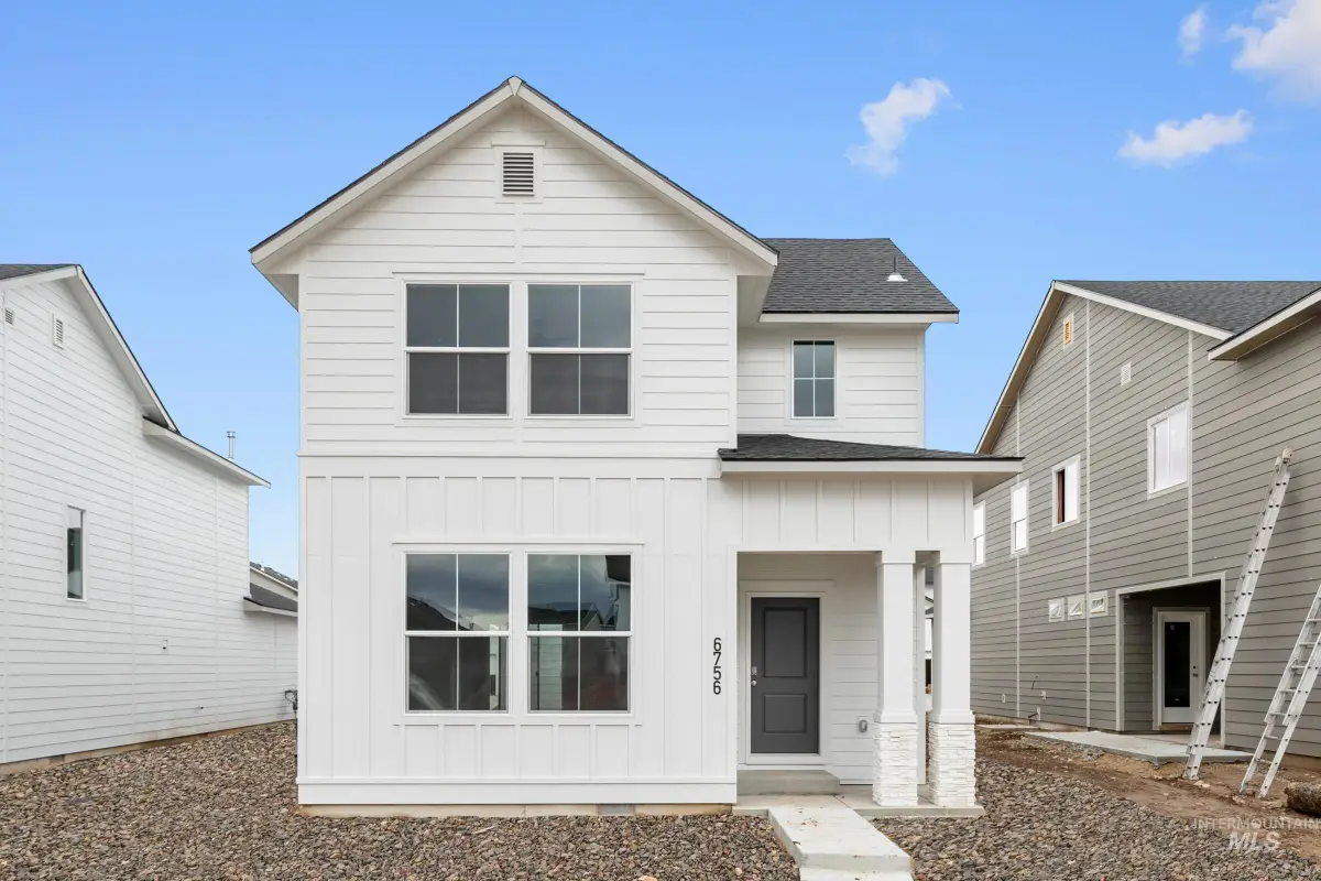 4254 N Camp Creek Ave, Meridian, ID 83646 - #1