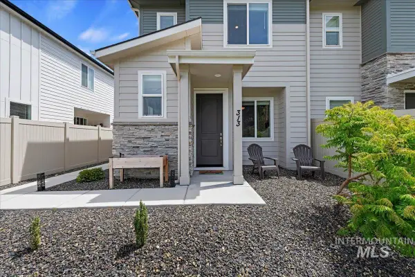 313 N Stone Canyon, Star, ID 83669