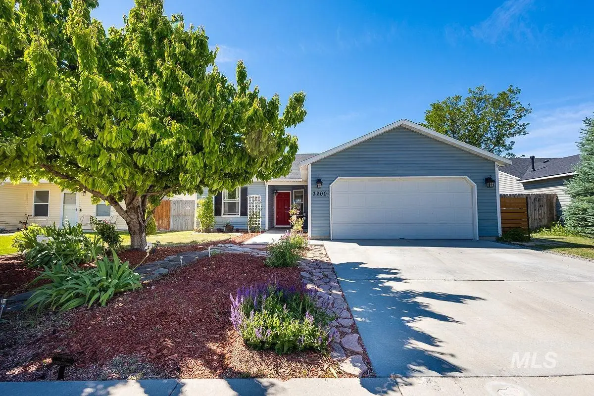3200 Arcadian Dr, Caldwell, ID 83605 - #1