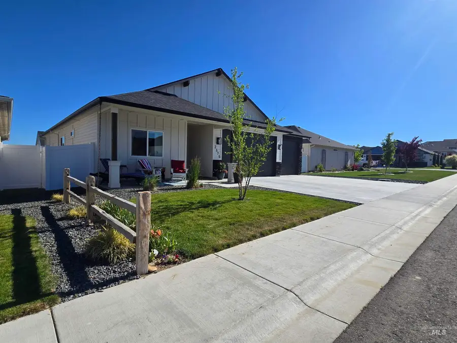 2675 Bandon Dunes Ave, Payette, ID 83661 - #2