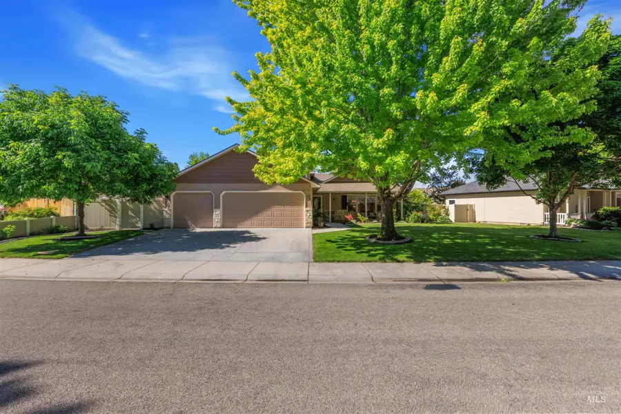 4951 W Classic Dr, Meridian, ID 83646 - #2