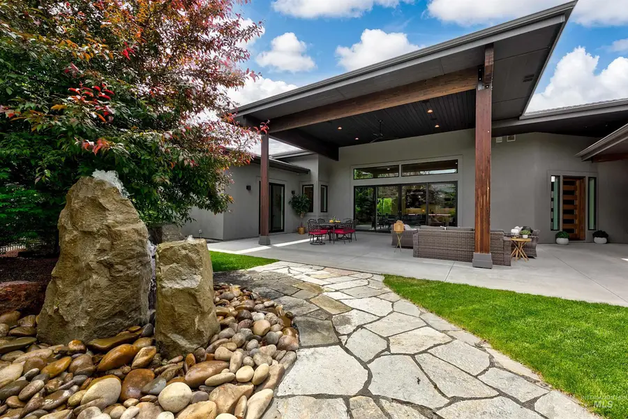 1225 W Back Forty Ct, Eagle, ID 83616 - #2