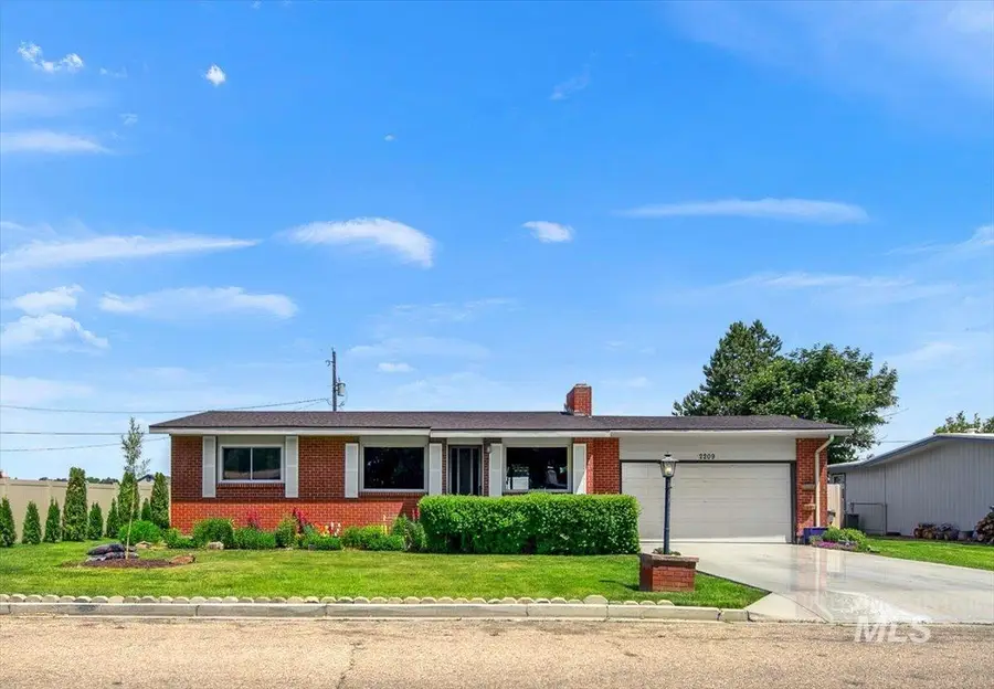 2209 Terrace Dr, Caldwell, ID 83605 - #2