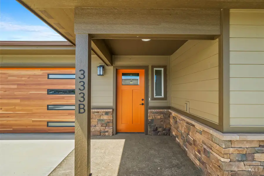 333 Park Dr #B, Lewiston, ID 83501 - #2