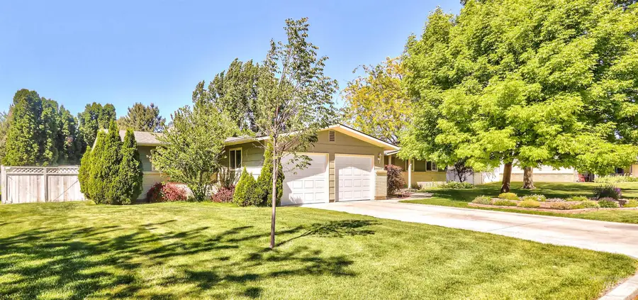 9620 W Halstead Dr, Boise, ID 83704 - #2
