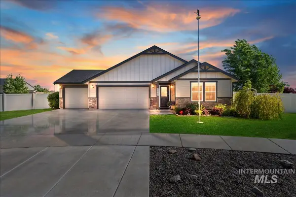 2120 Pilgrim Way, Middleton, ID 83644