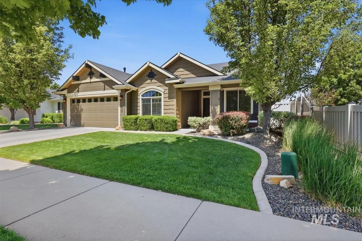 5020 W Los Flores St, Meridian, ID 83646 - #1