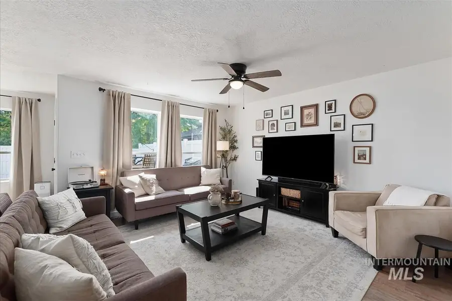 6062 S Tambourine Ave, Boise, ID 83709 - #3