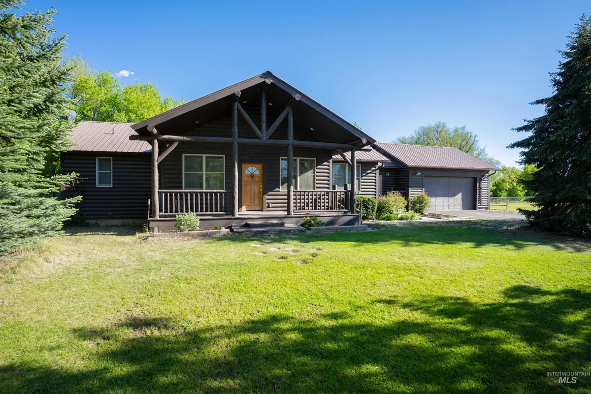 201 N Grape St., Shoshone, ID 83352 - #1