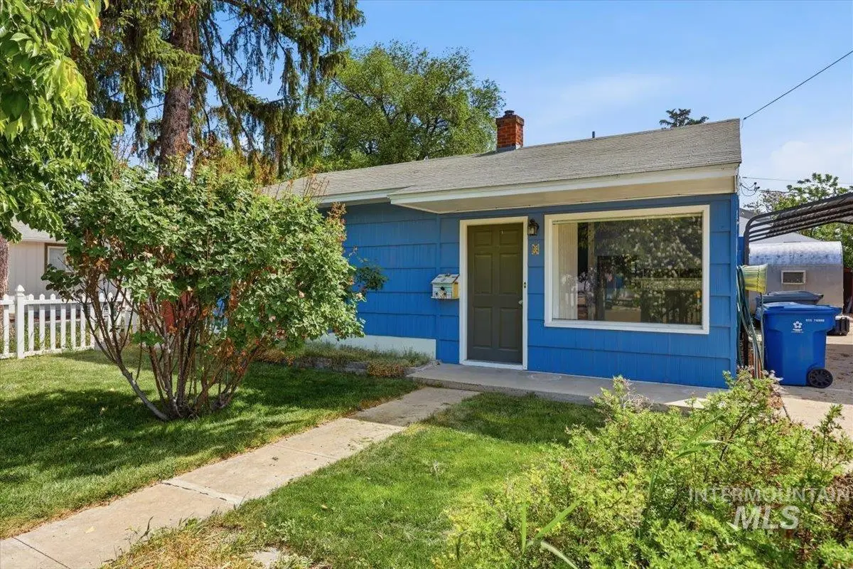 8 N Sunset St, Nampa, ID 83651 - #1