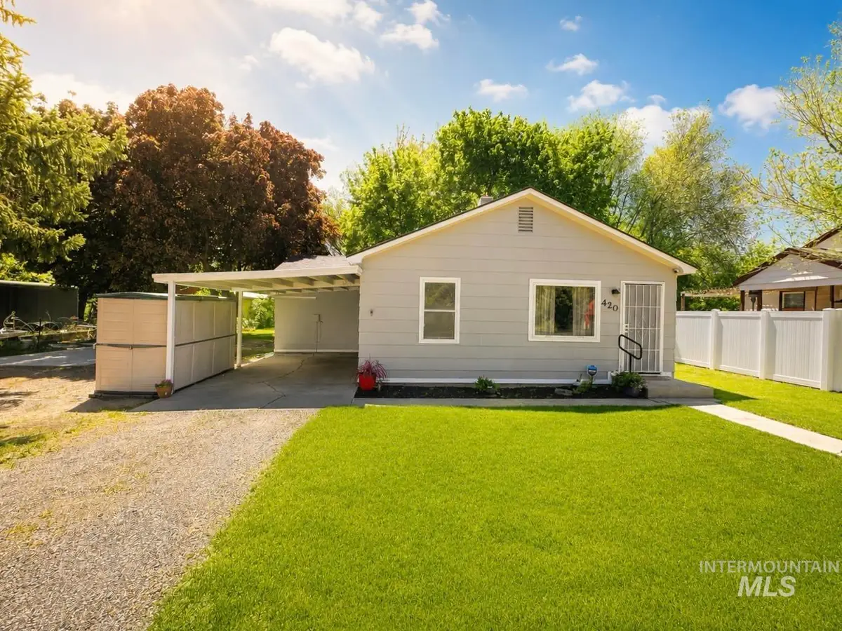 420 E 3rd St., Shoshone, ID 83352 - #1