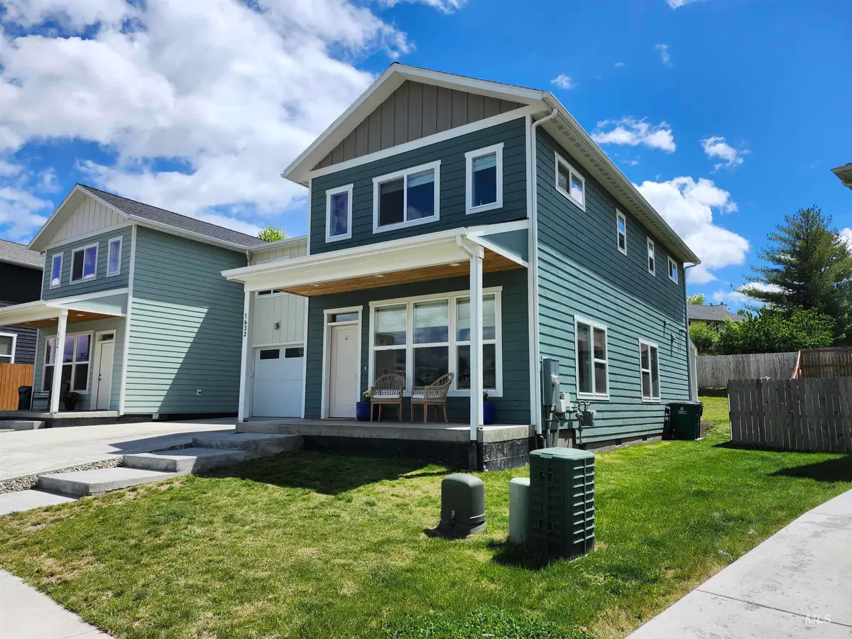 1633 E 3rd Street, Moscow, ID 83843 - #1