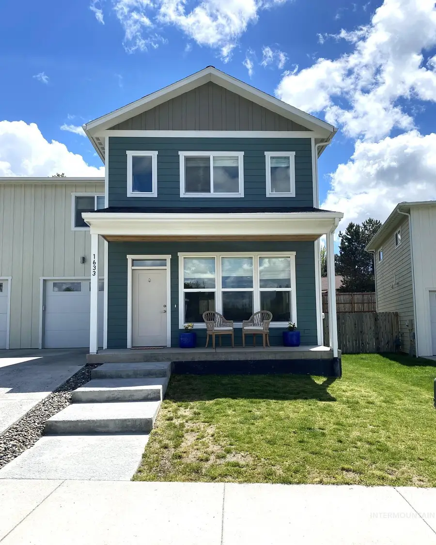 1633 E 3rd Street, Moscow, ID 83843 - #2