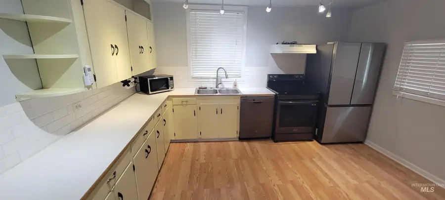 226 13th St, Pomeroy, WA 99347 - #3
