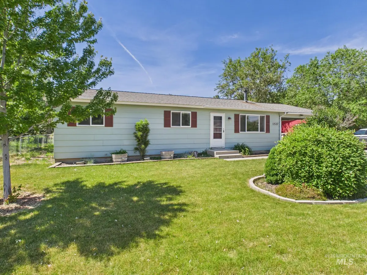 1527 N Plaza Road, Emmett, ID 83617 - #1