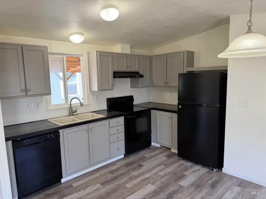 424 Cherry Lane #108, Meridian, ID 83642 - #3