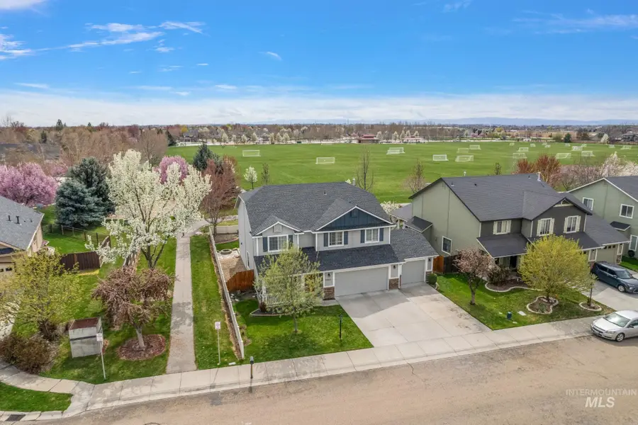 2801 W Lost Rapids, Meridian, ID 83646 - #2