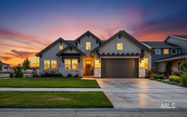 7407 W Diamond Lake Drive, Boise, ID 83714