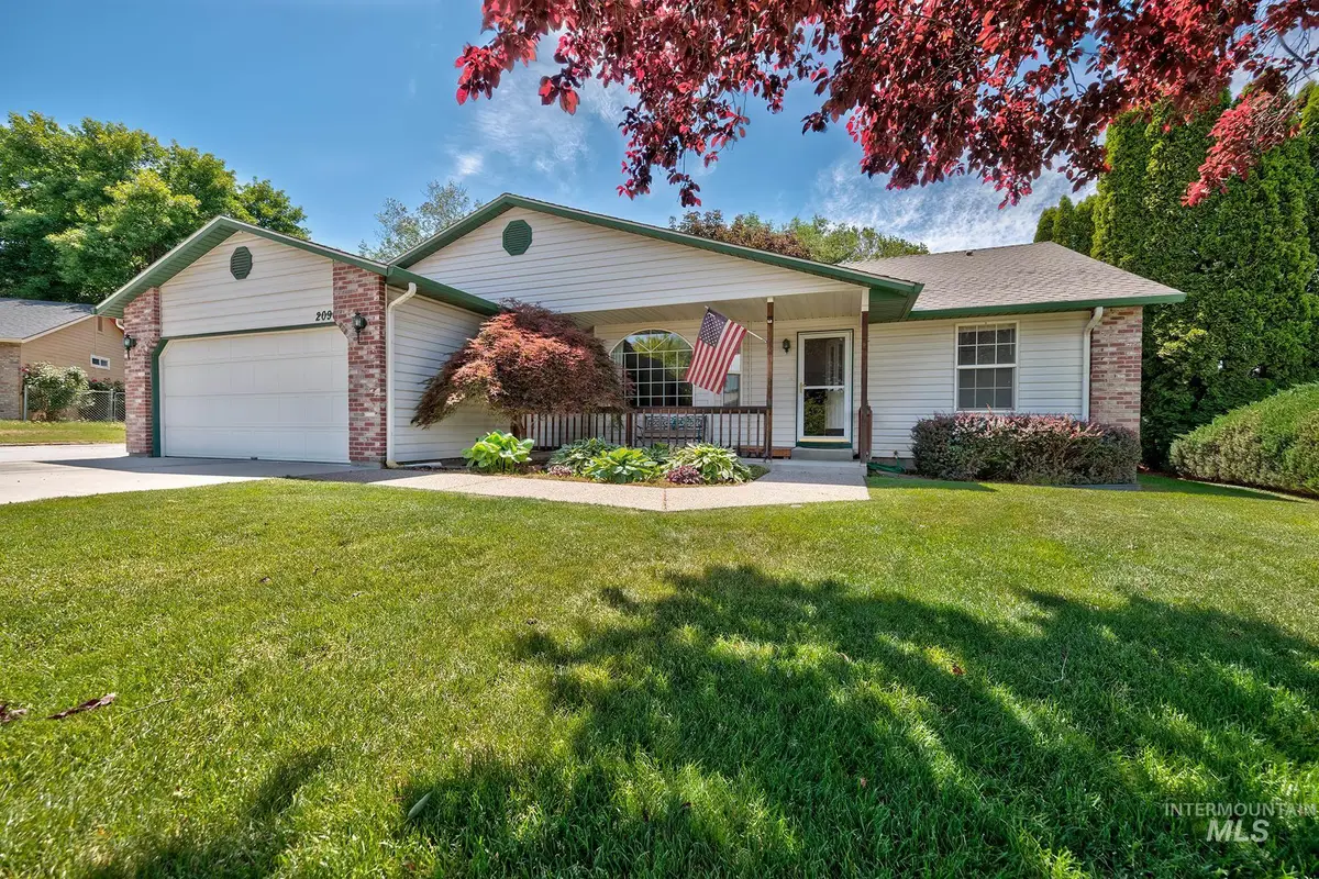 2090 Bonnie Dr, Payette, ID 83661 - #1