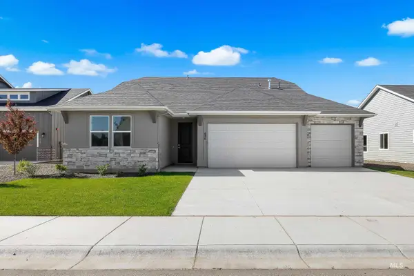 485 Hidden Mill Ct, Middleton, ID 83644