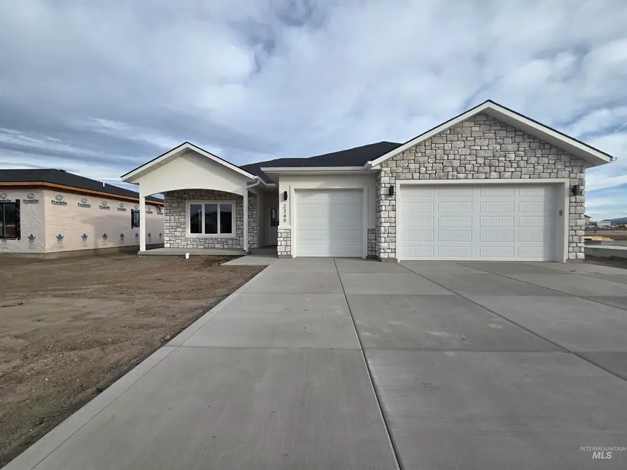2431 Bristol Ave, Burley, ID 83318 - #2