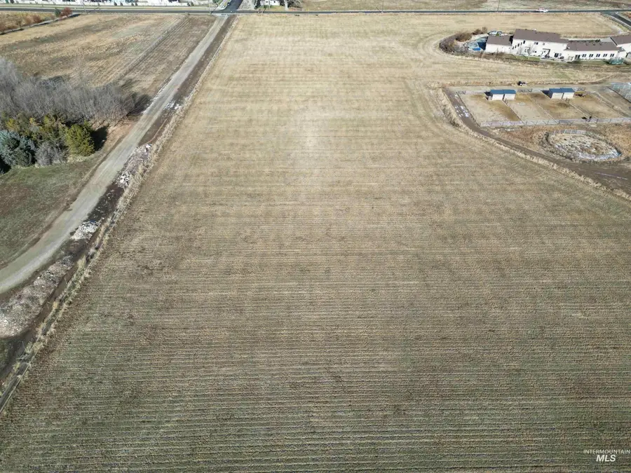 2461 Deer Flat Rd, Kuna, ID 83634 - #3