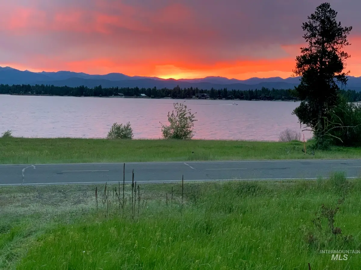 2231 W Mountain Rd, Donnelly, ID 83615 - #1